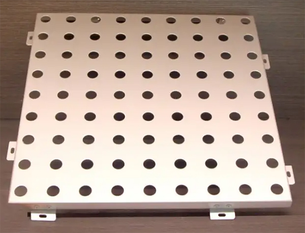 穿孔铝单板材料的优点和特性