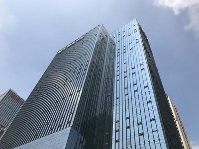 铝单板的色差及开裂、掉漆现象,是怎样形成的